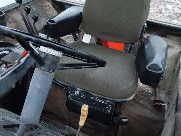 1984-john-deere-4650-image-18