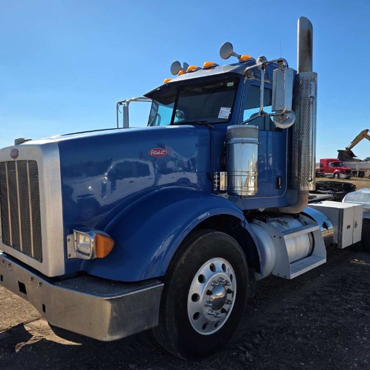 2013 PETERBILT 367