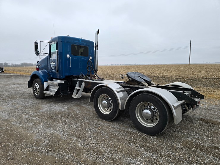 kenworth-t800-image-10