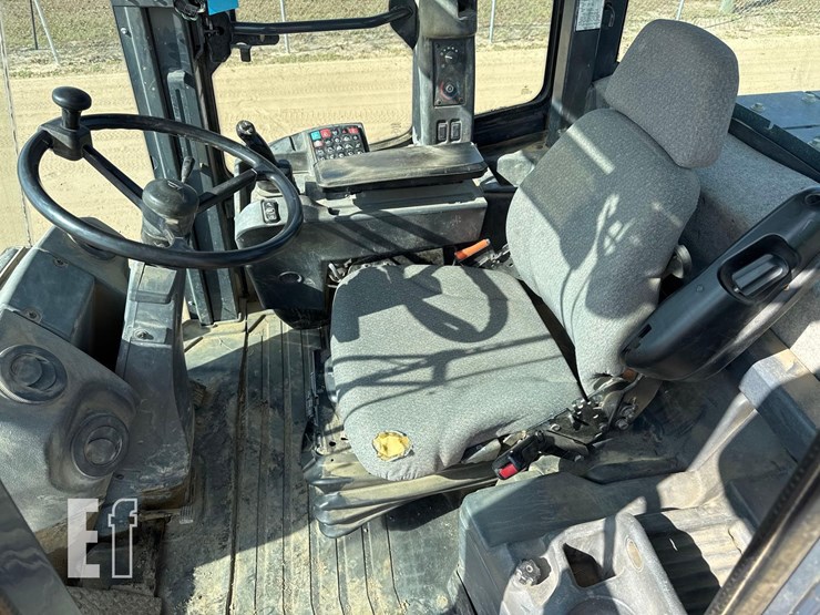 2017-deere-544kii-image-24