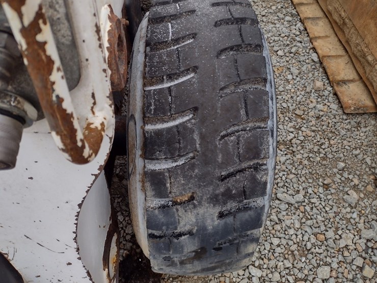 bobcat-s740-image-16