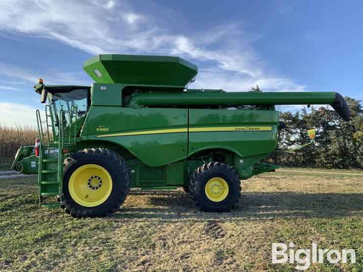 john-deere-s680-image-8