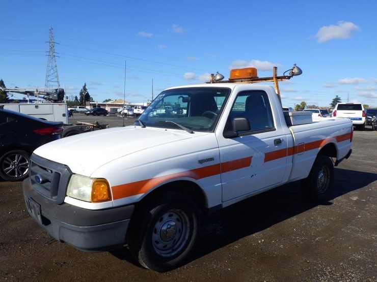 2005-ford-ranger-image-1