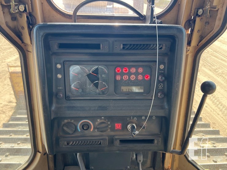 caterpillar-d6m-image-36