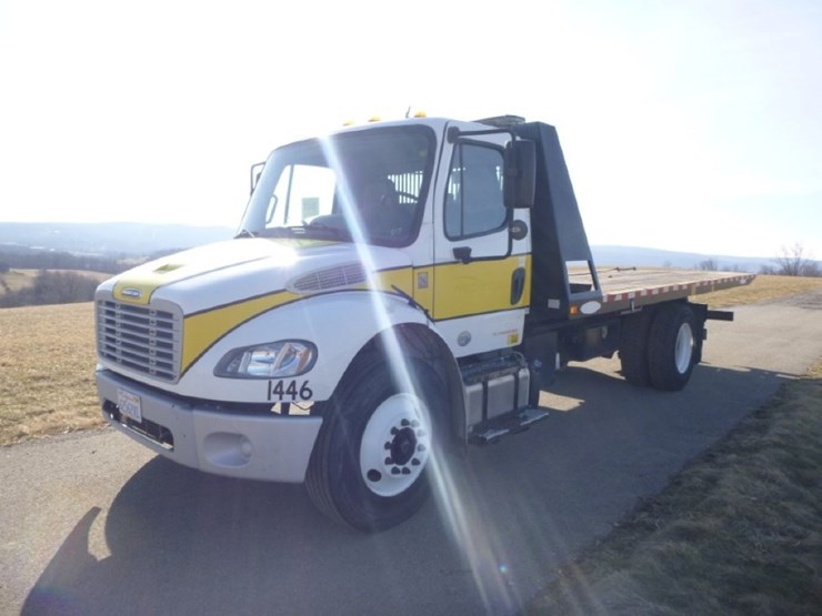 freightliner-m2-106-image-35