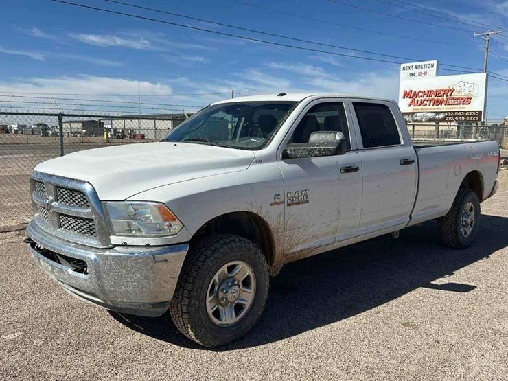 2018-dodge-ram-2500-image-1