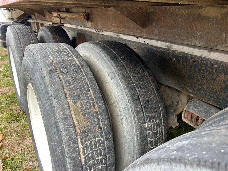 international-fleetstar-image-18