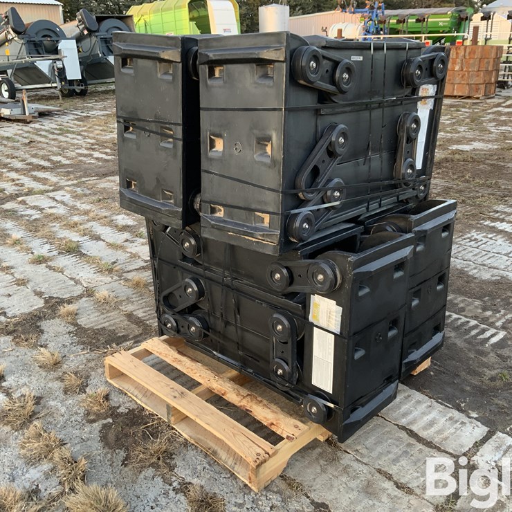 RAAFT Pivot Tire Tracks