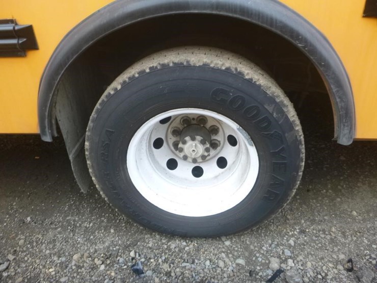 2001-ford-e450-image-19