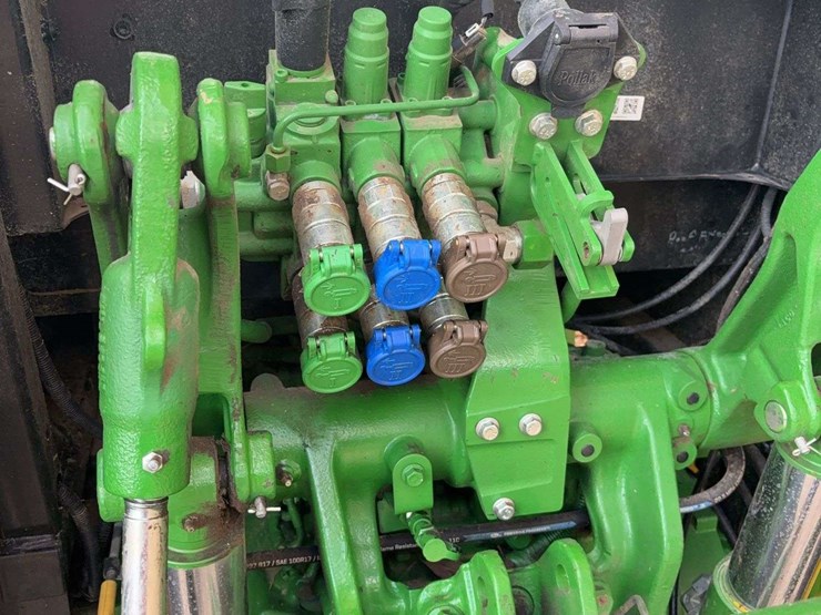 2023-john-deere-5120m-image-24