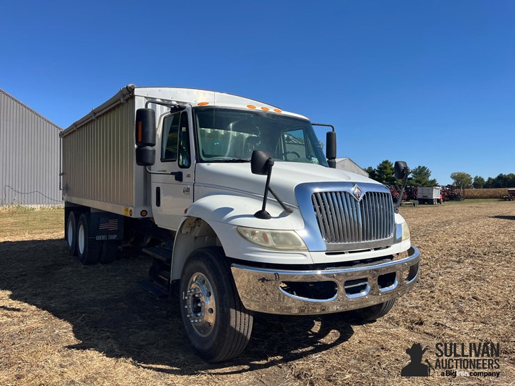 international-durastar-4400-image-3