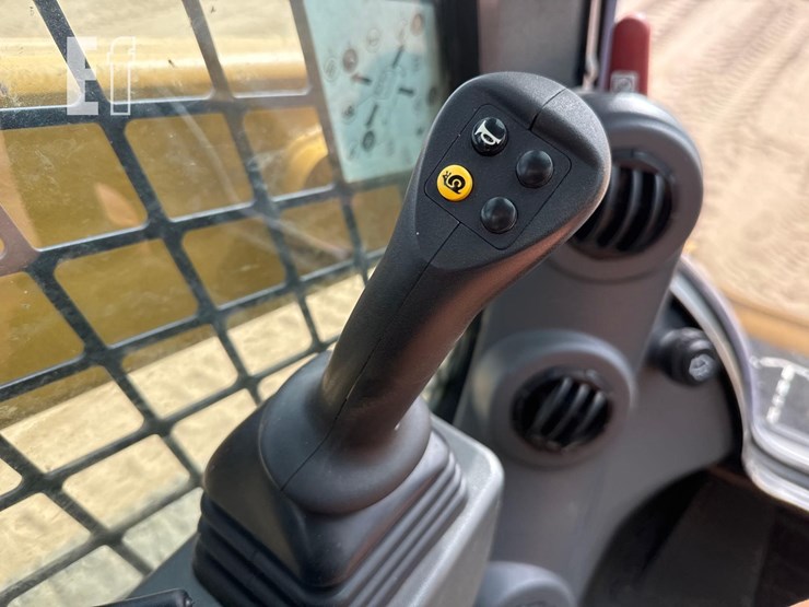 caterpillar-259d3-image-32