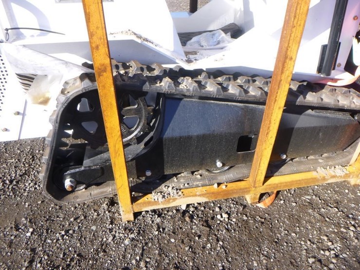 2025-bison-tele-bt360w-skid-steer-track-loader-image-17