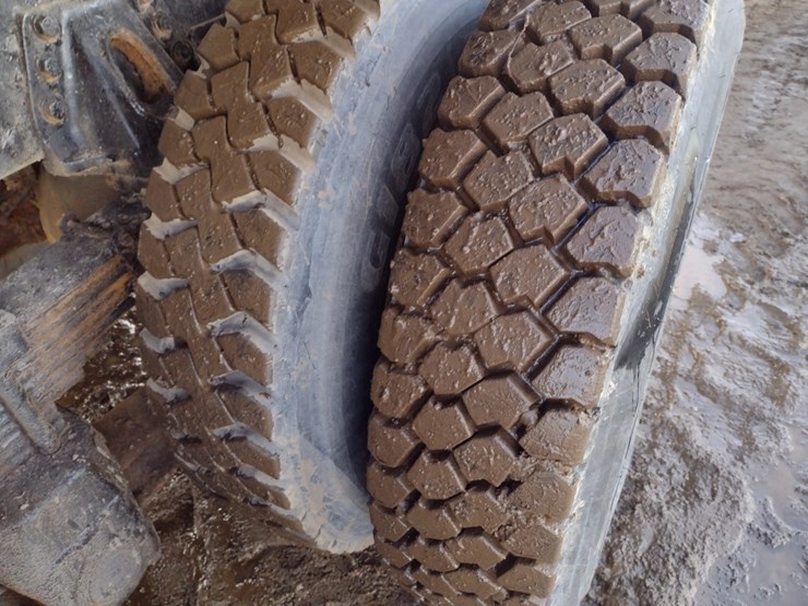 peterbilt-357-image-27