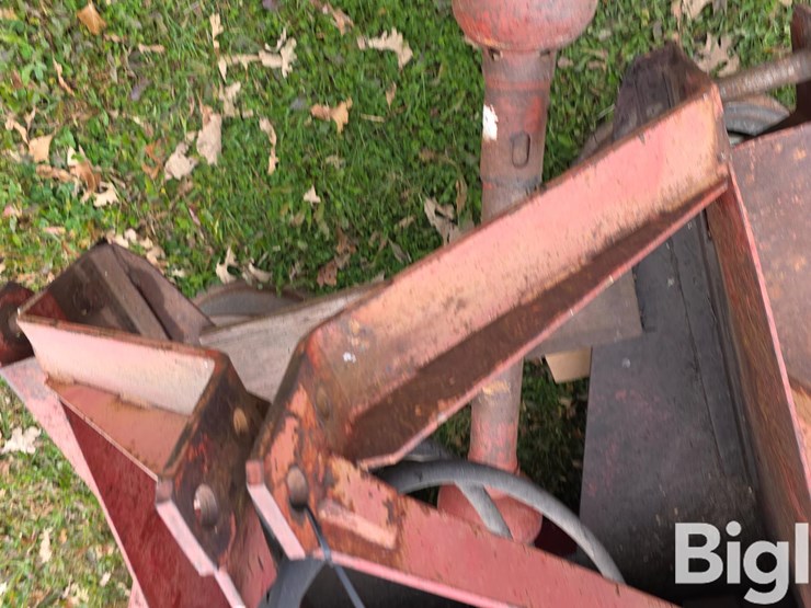 loftness-3-pt-snow-blower-attachment-image-13