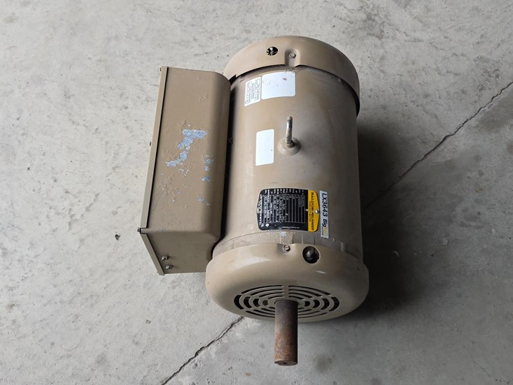 baldor-farm-duty-10hp-electric-motor-image-8