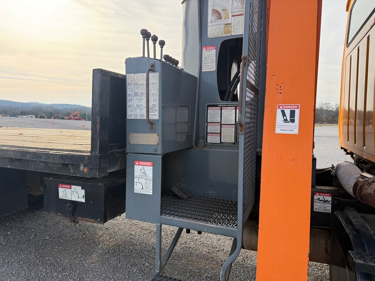 ford-lts9000-image-21