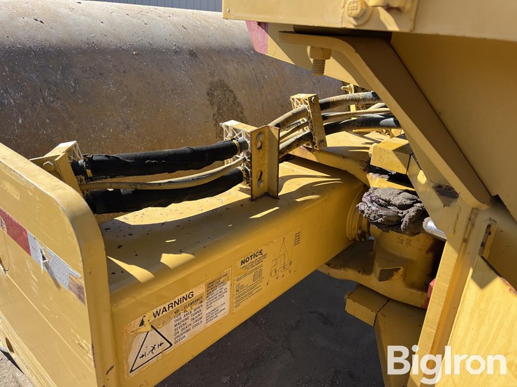 2008-caterpillar-cs-433e-image-13