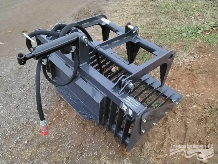 44"-skid-steer-root-grapple-bkt-image-3