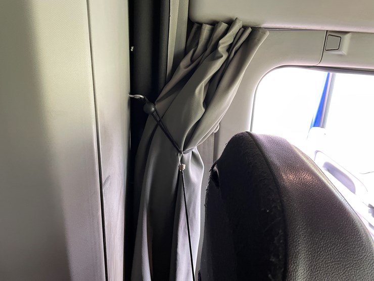 kenworth-t680-image-77