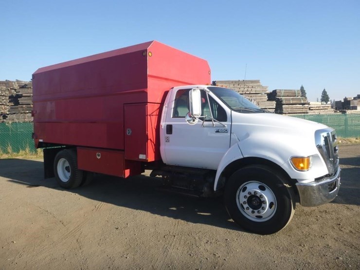 2013-ford-f650-image-2