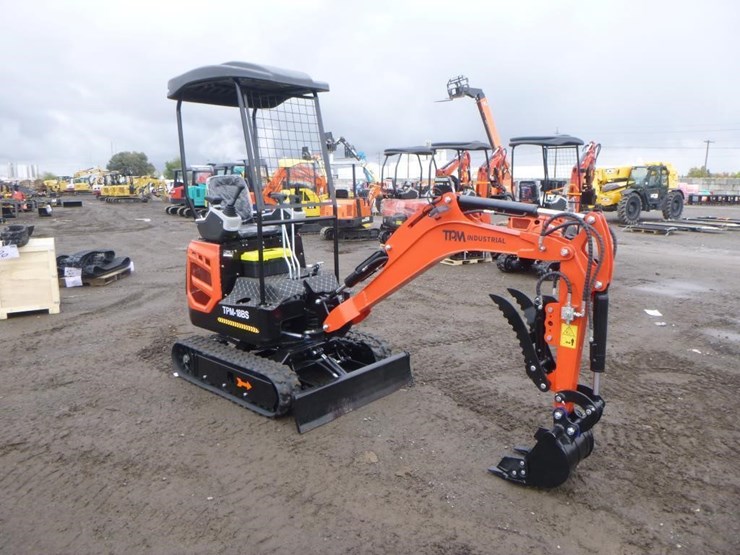 2025-tpm-18bs-hydraulic-excavator-image-2