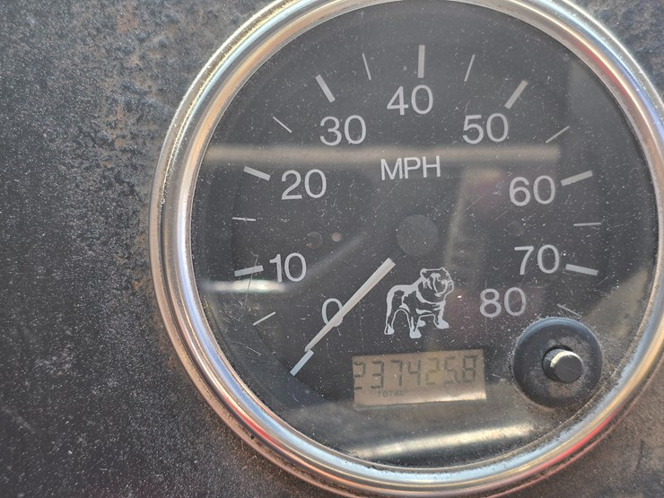 2007-mack-le613-image-51