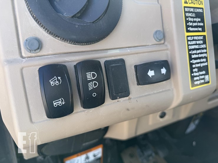 john-deere-gator-xuv-835r-image-20