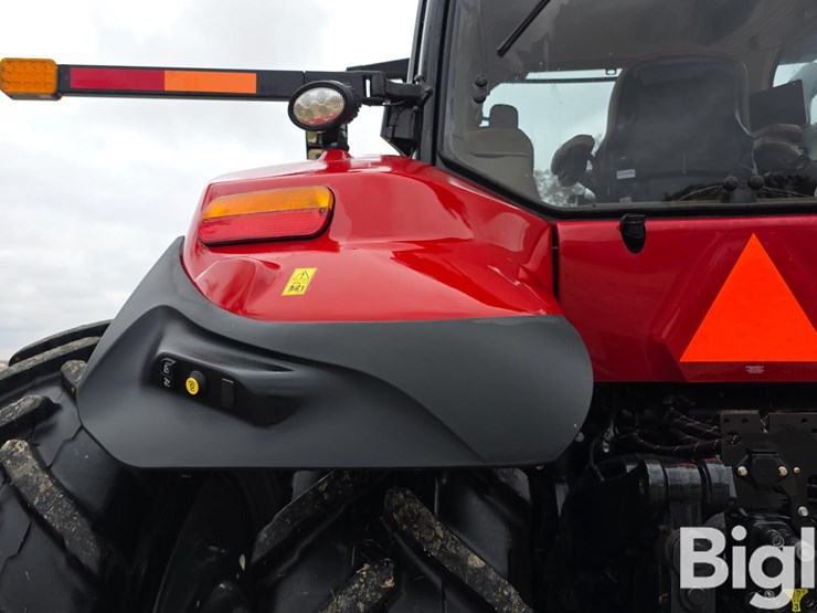 case-ih-magnum-310-image-15
