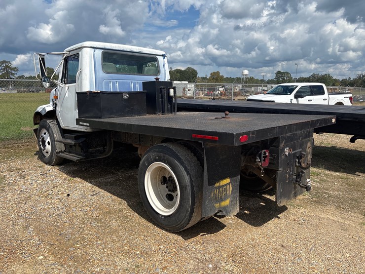 international-4700-image-4