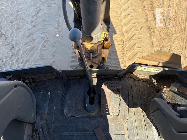 2008-deere-310sj-image-33