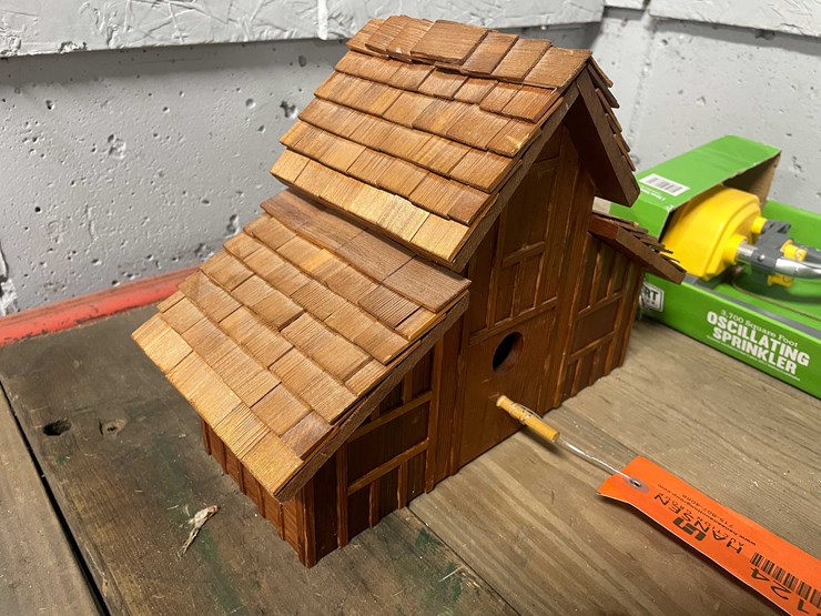 #6124-•-vintage-birdhouse-barn-(cw)-image-2