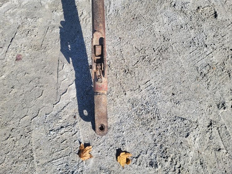 hay-wagon-w/running-gear-image-30