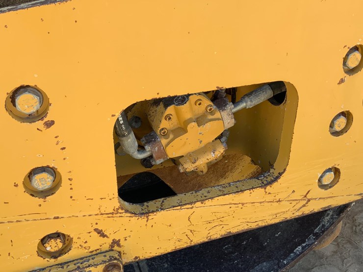 caterpillar-cp-563e-image-19