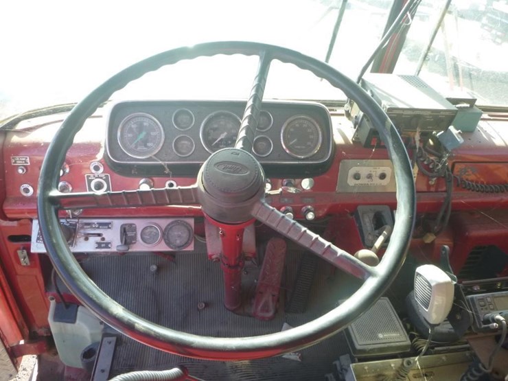 1984-ford-f8000-image-15