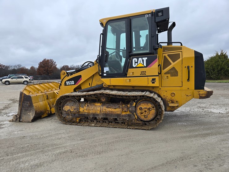 caterpillar-953d-image-16