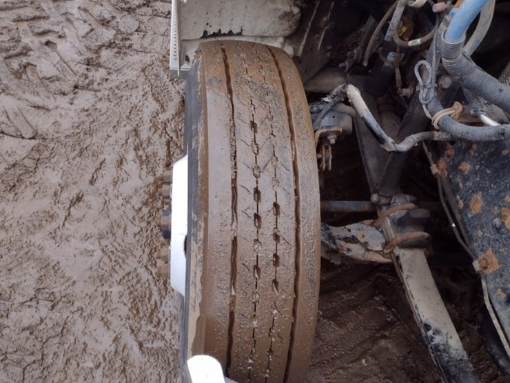 peterbilt-337-image-27