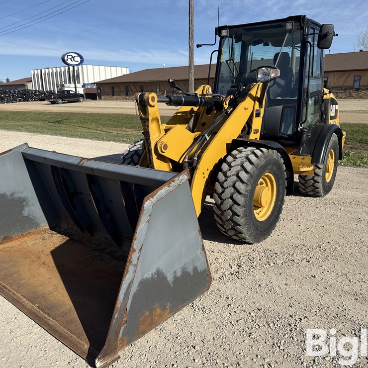 2015 CATERPILLAR 906M