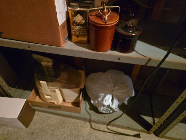 crock-pot,-candle-holders,-vases,-toast-master,-misc.,-shelf-not-included-image-4