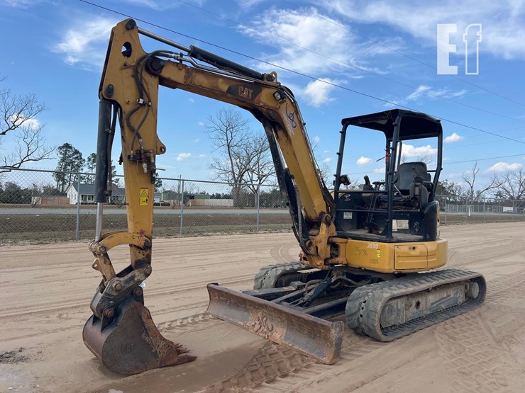 2017-caterpillar-305e2-cr-image-8