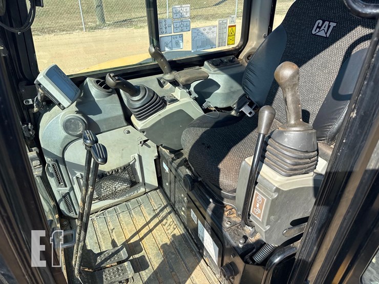 2017-caterpillar-304e2-cr-image-27