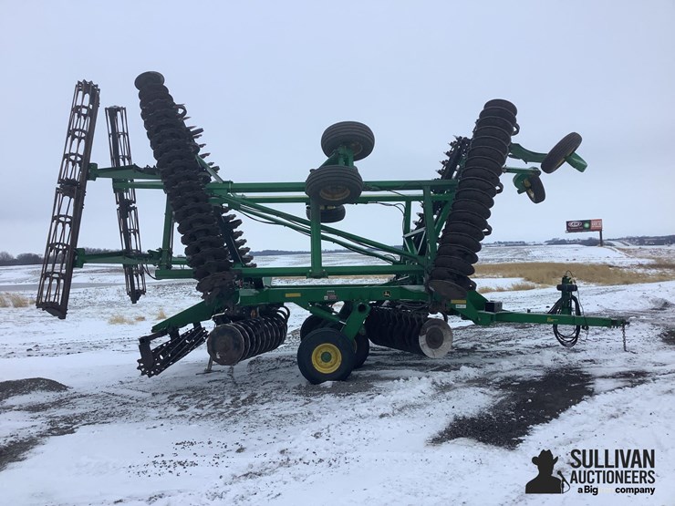 2014-john-deere-2623vt-image-4