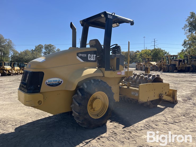 caterpillar-cp-433e-image-5