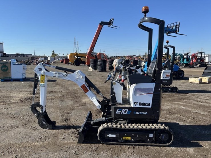 2022-bobcat-e10e-hydraulic-excavator-image-5