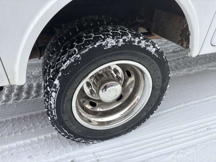 2012-ford-f450-image-11