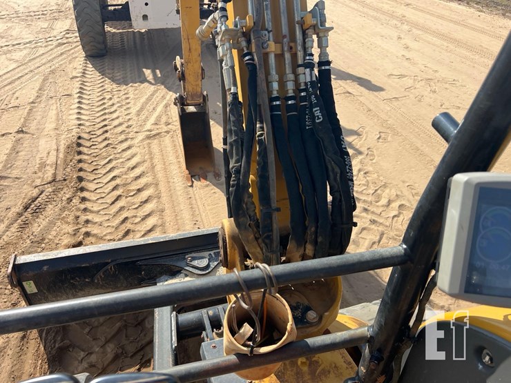 caterpillar-305e2-cr-image-32