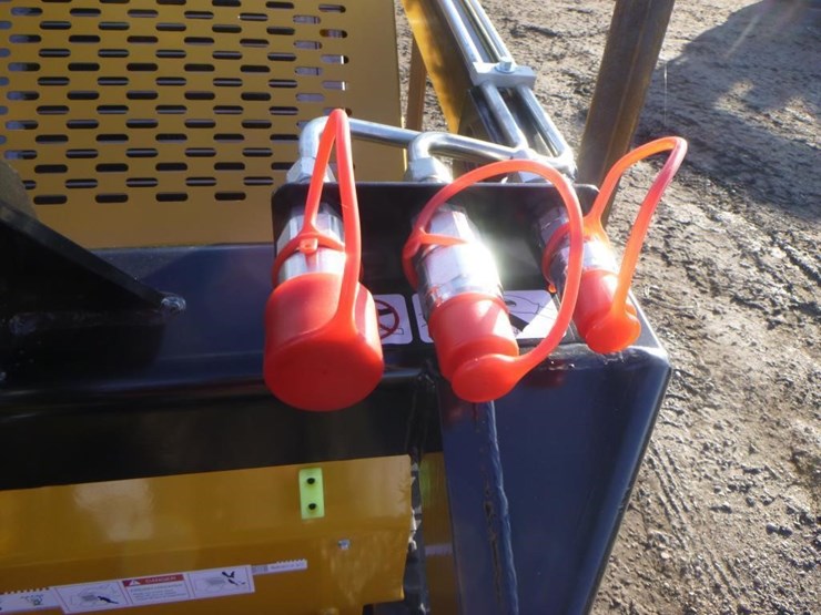 2025-agt-mx-mrt14-skid-steer-track-loader-image-10