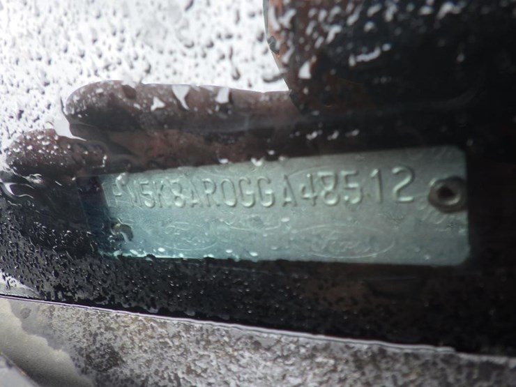 2016-ford-explorer-image-14