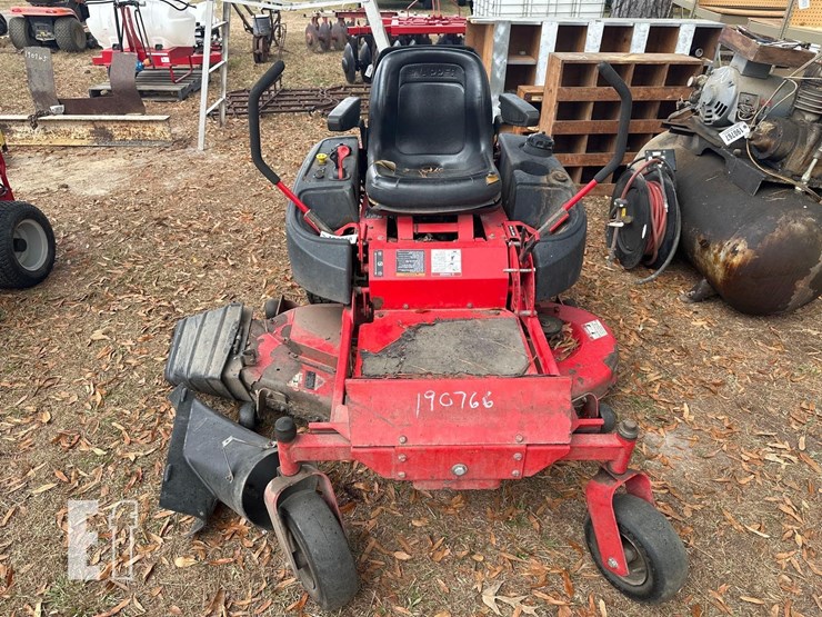 snapper-zero-turn-lawn-mower-28-image-1