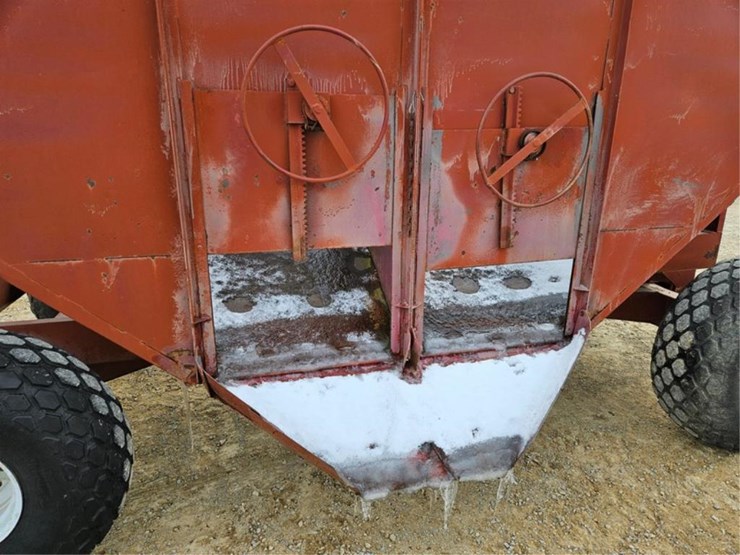 m&w-little-red-wagon-image-12